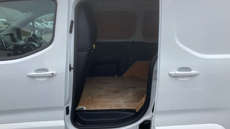 Peugeot Partner Standard Diesel 650 1.5 BlueHDi 75 Professional Premium Van